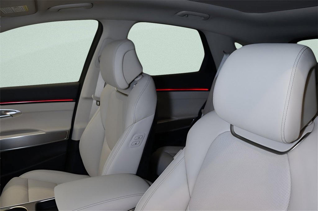 New 2026 Genesis GV70 2.5T Select image 9