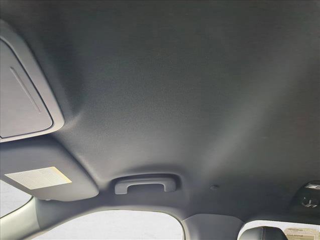 Used 2025 Ford Explorer ST-Line w/ Premium Package image 11