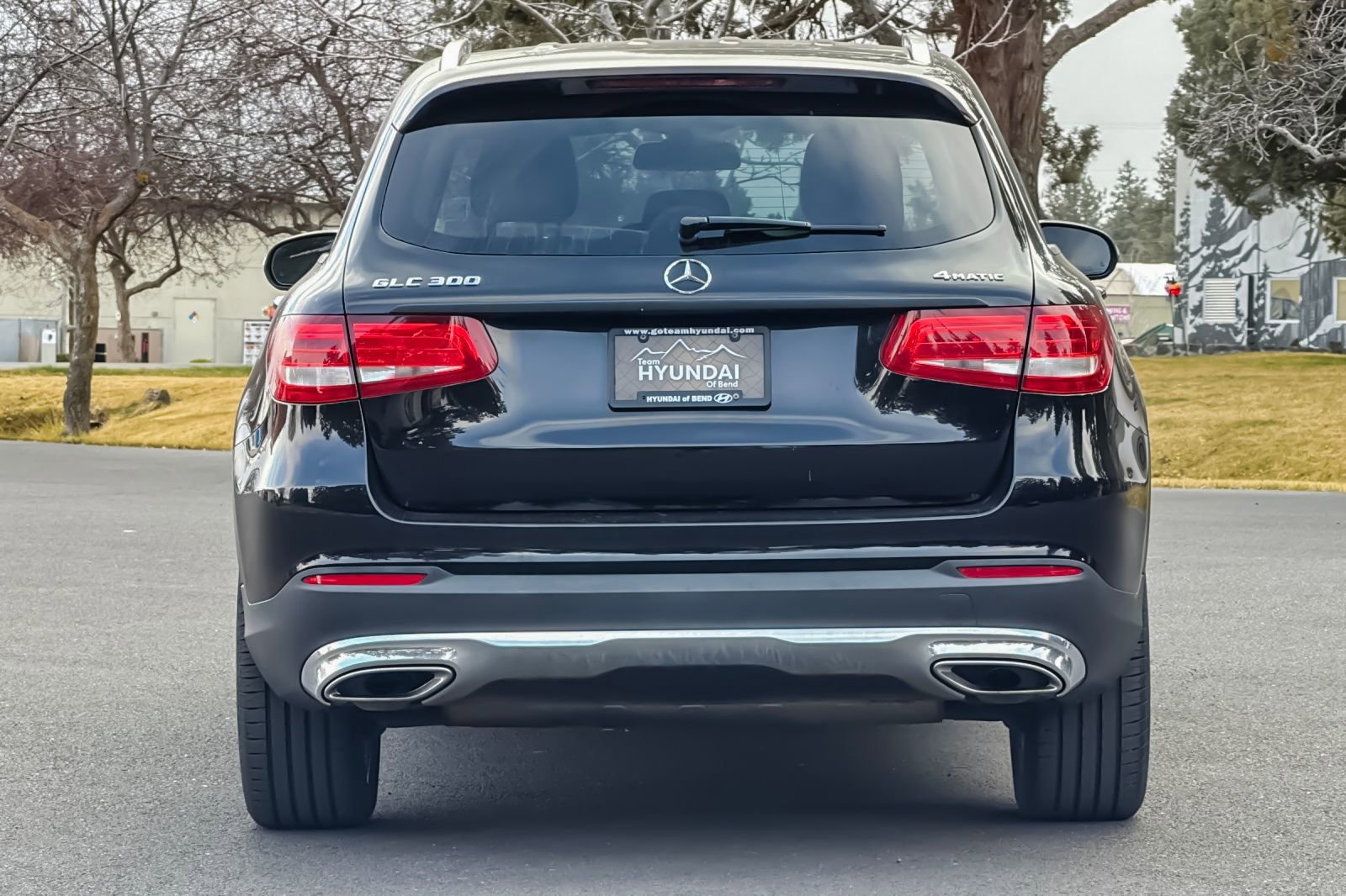 Used 2019 Mercedes-Benz GLC 300 4MATIC image 5
