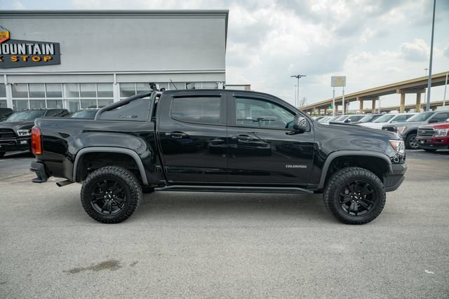 Used 2018 Chevrolet Colorado ZR2 w/ ZR2 Midnight Special Edition AWD/4WD image 4