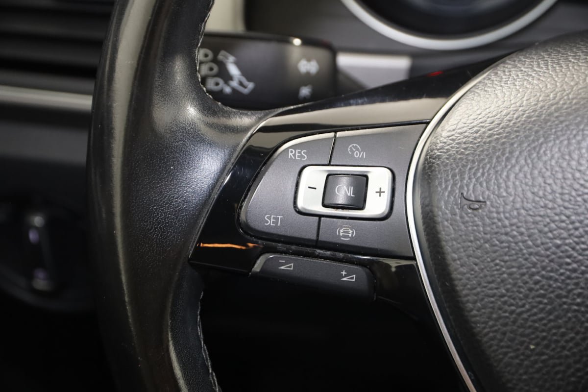 Used 2019 Volkswagen Atlas SE FWD image 31