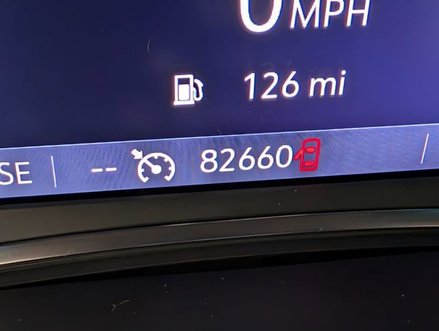 Used 2022 Chevrolet Traverse LT image 18