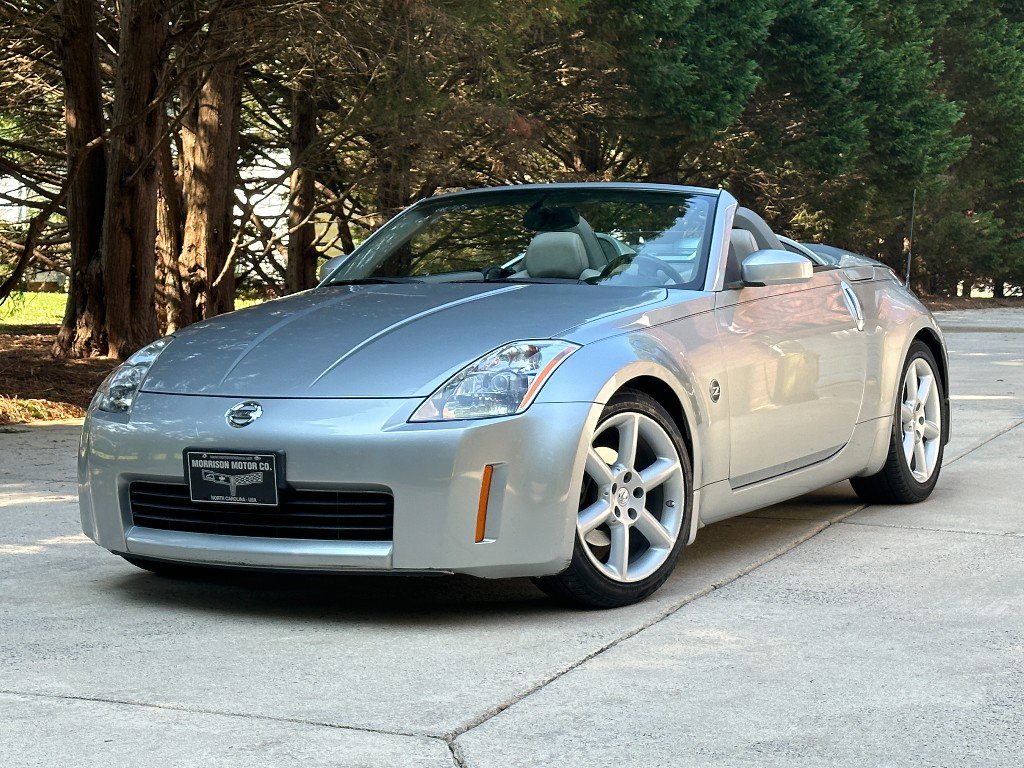 Used 2005 Nissan 350Z Touring image 12