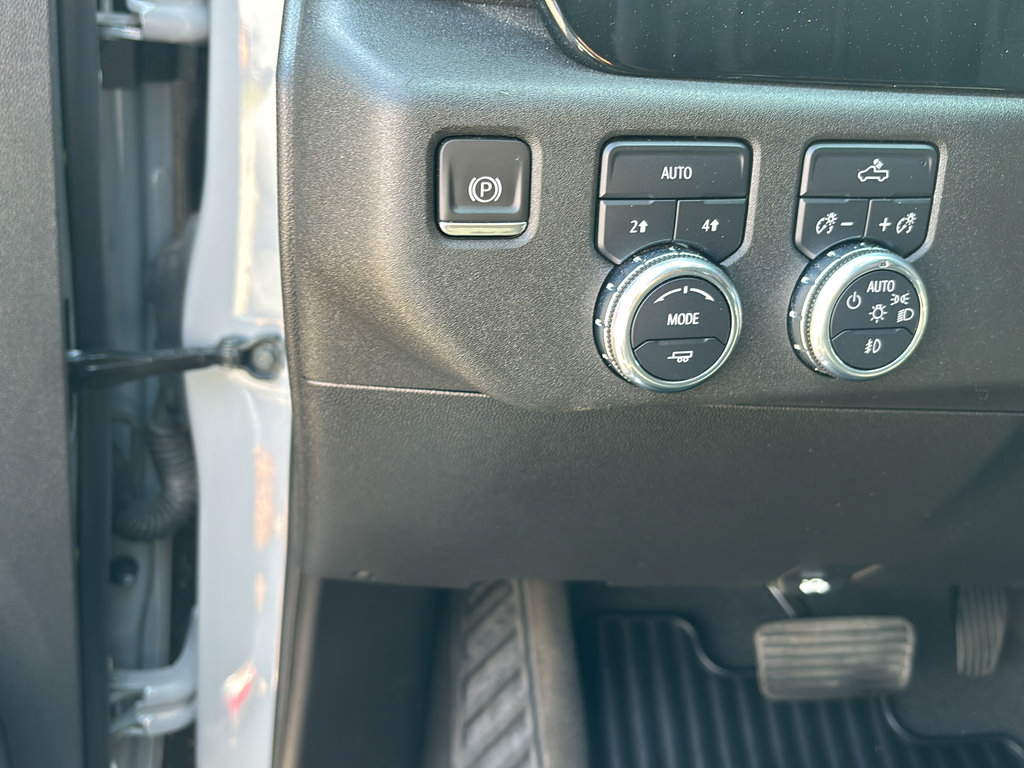 Used 2024 GMC Sierra 1500 Elevation AWD/4WD image 42