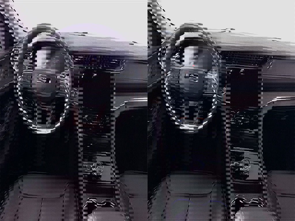 Used 2024 Jeep Grand Cherokee Limited image 2