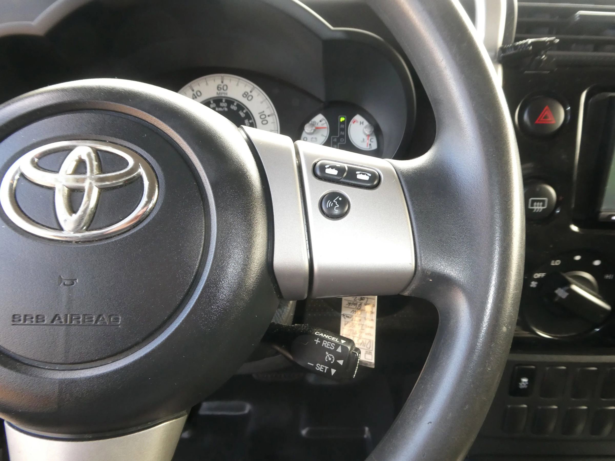 Used 2012 Toyota FJ Cruiser 4WD image 18