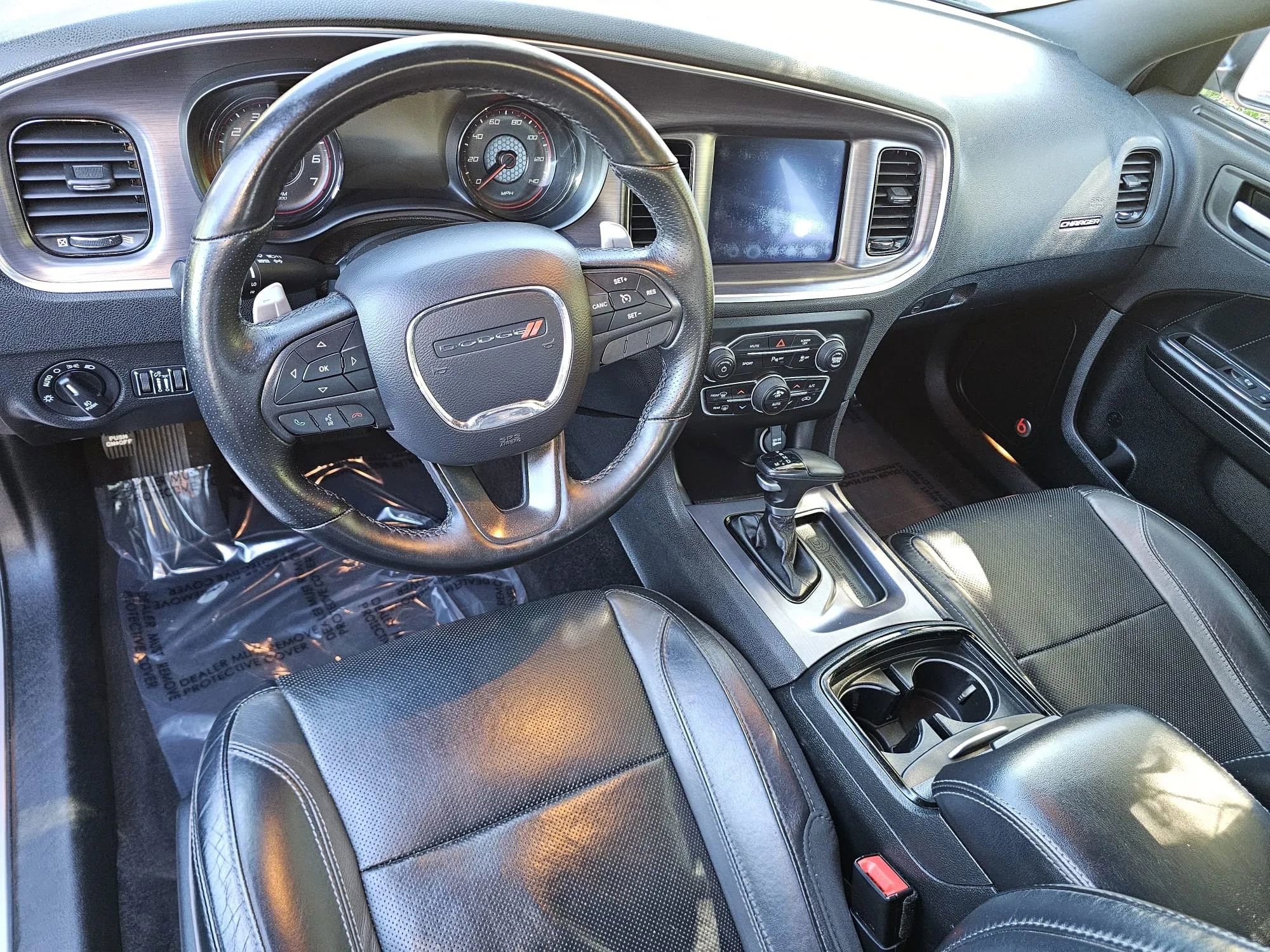 Used 2017 Dodge Charger SXT w/ AWD Plus Group image 8