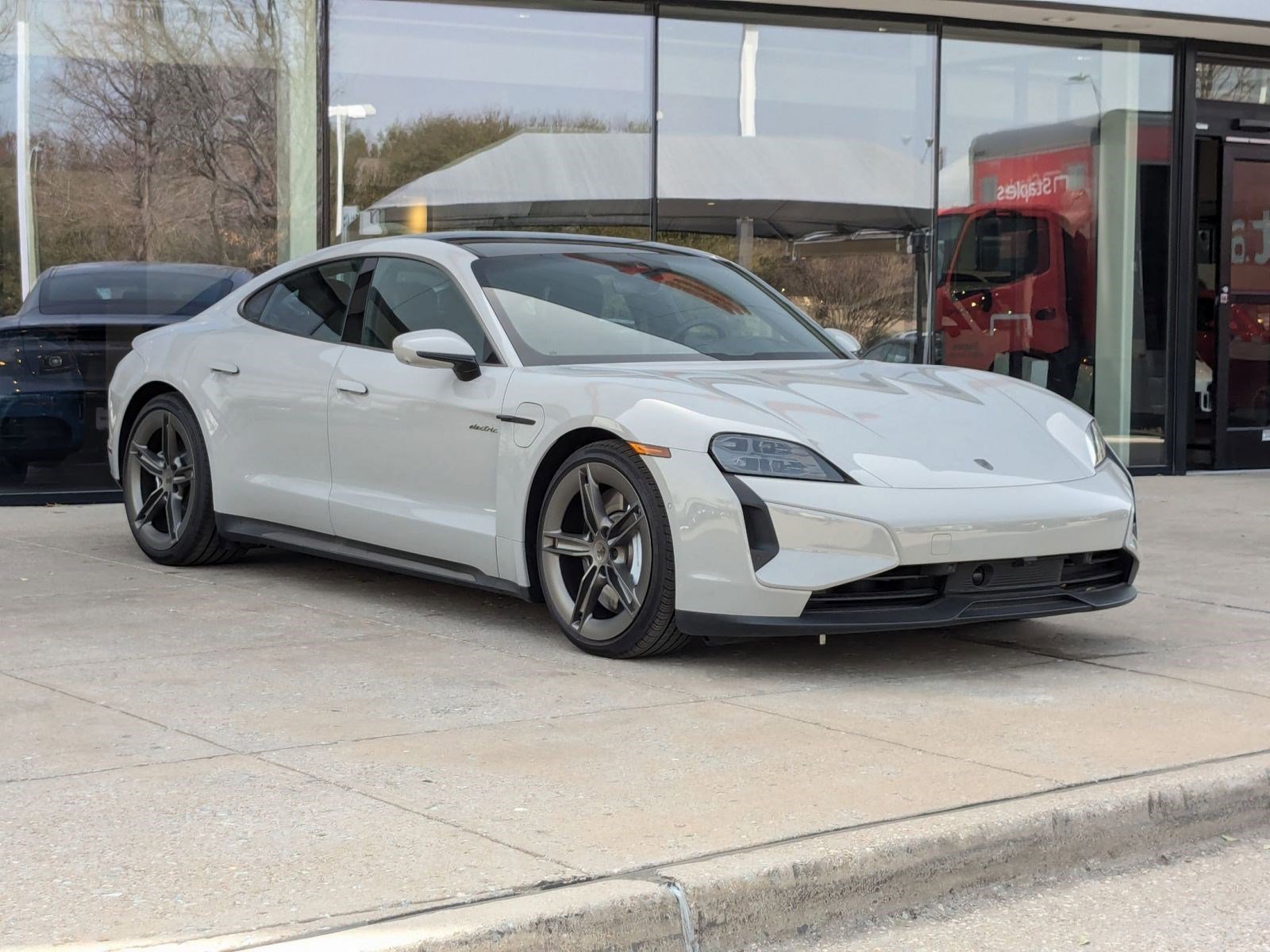 New 2025 Porsche Taycan Turbo image 7