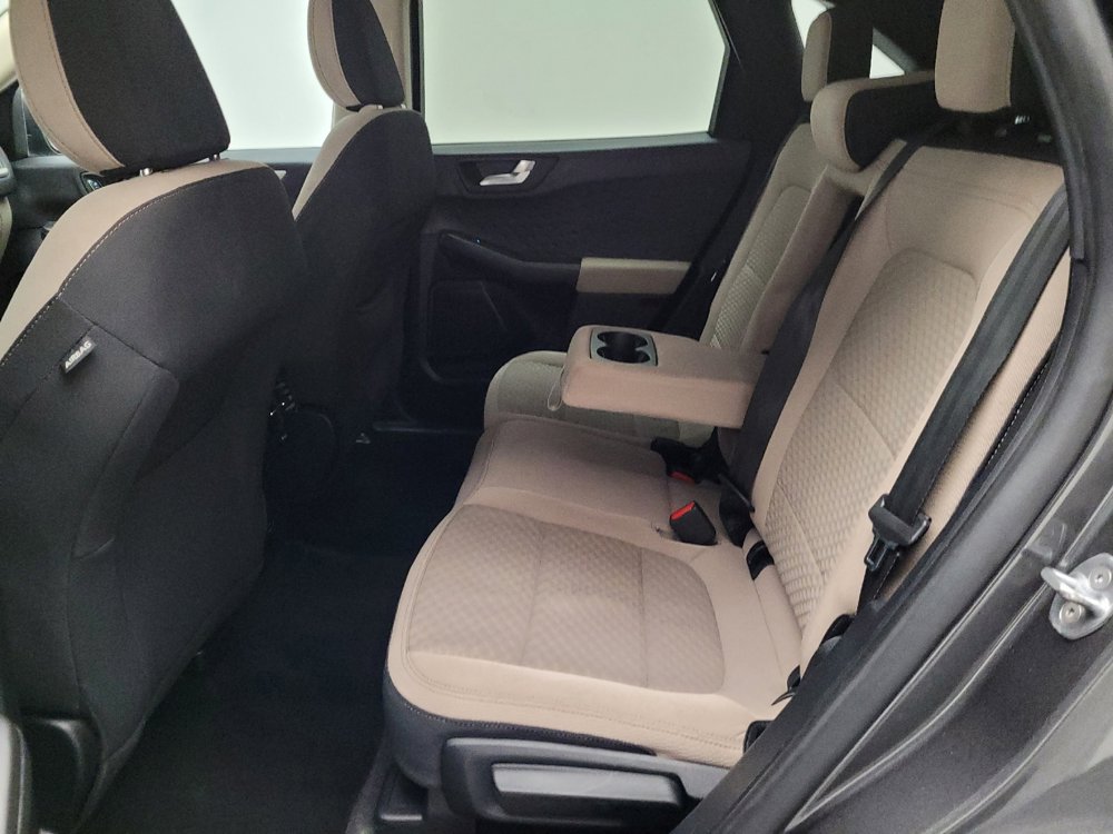 Used 2020 Ford Escape SE FWD image 18