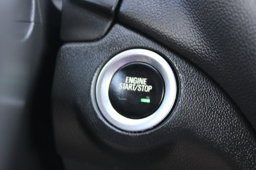 Used 2021 Chevrolet Equinox LT AWD/4WD image 39