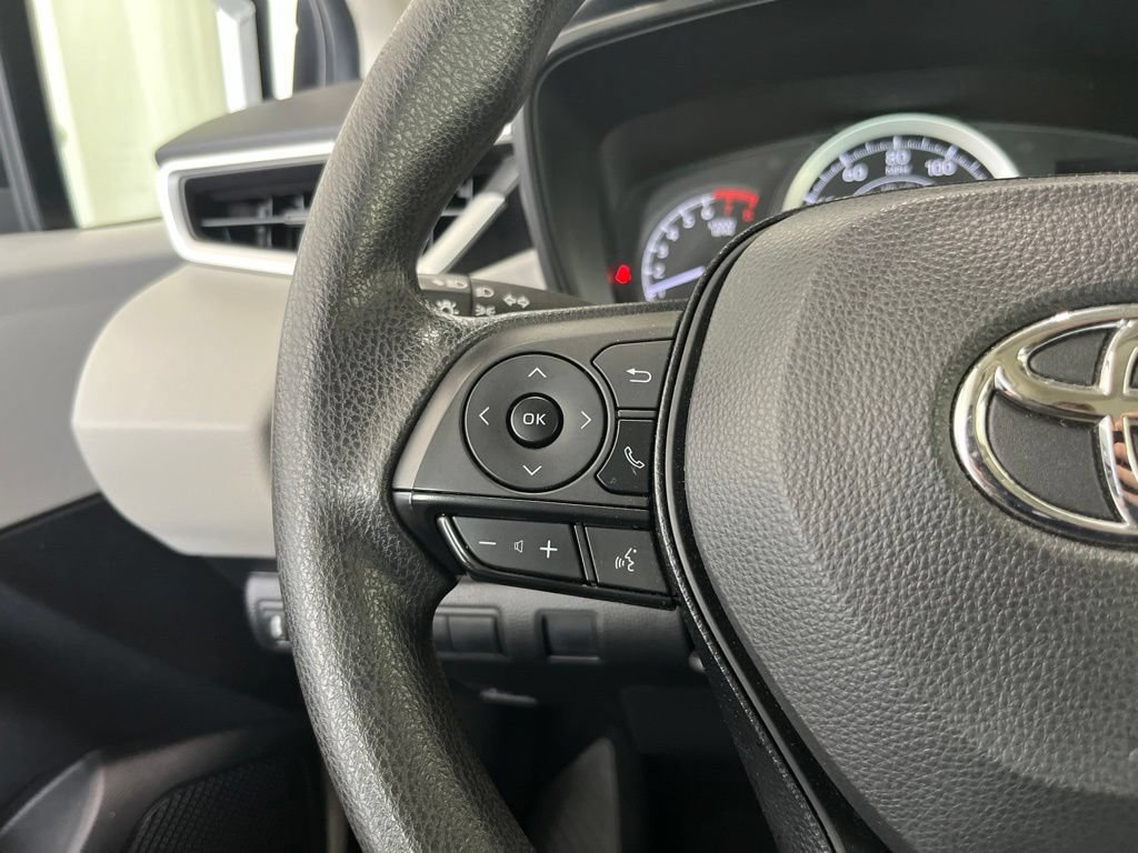 Used 2021 Toyota Corolla LE w/ Carpet Mat Package (TMS) FWD image 6