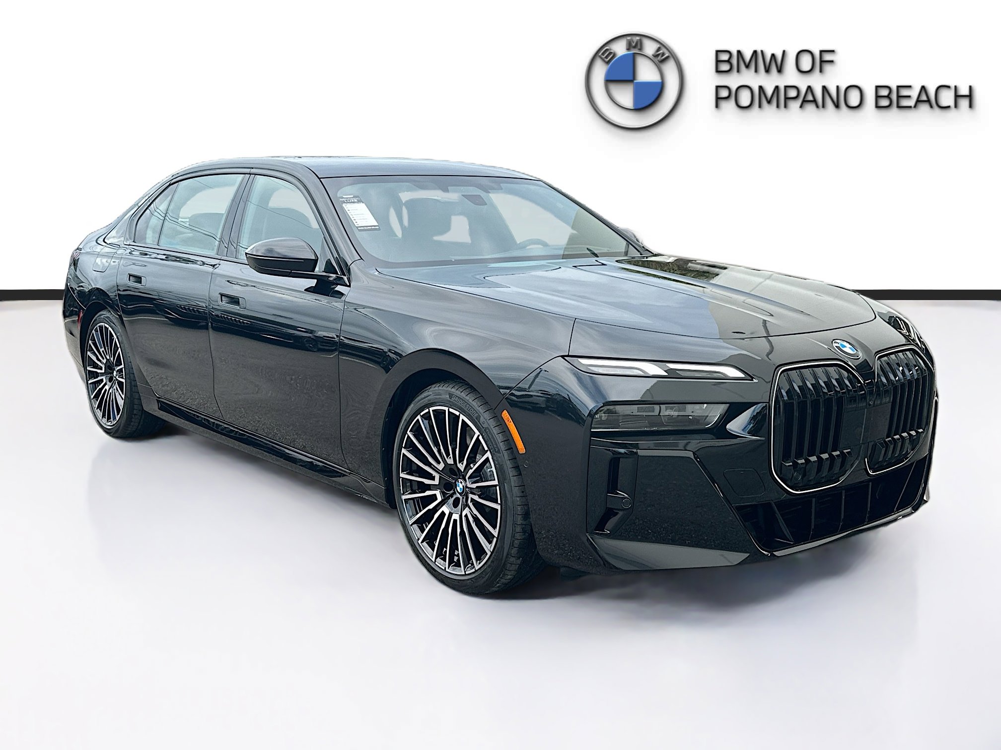 New 2026 BMW 740i RWD image 1