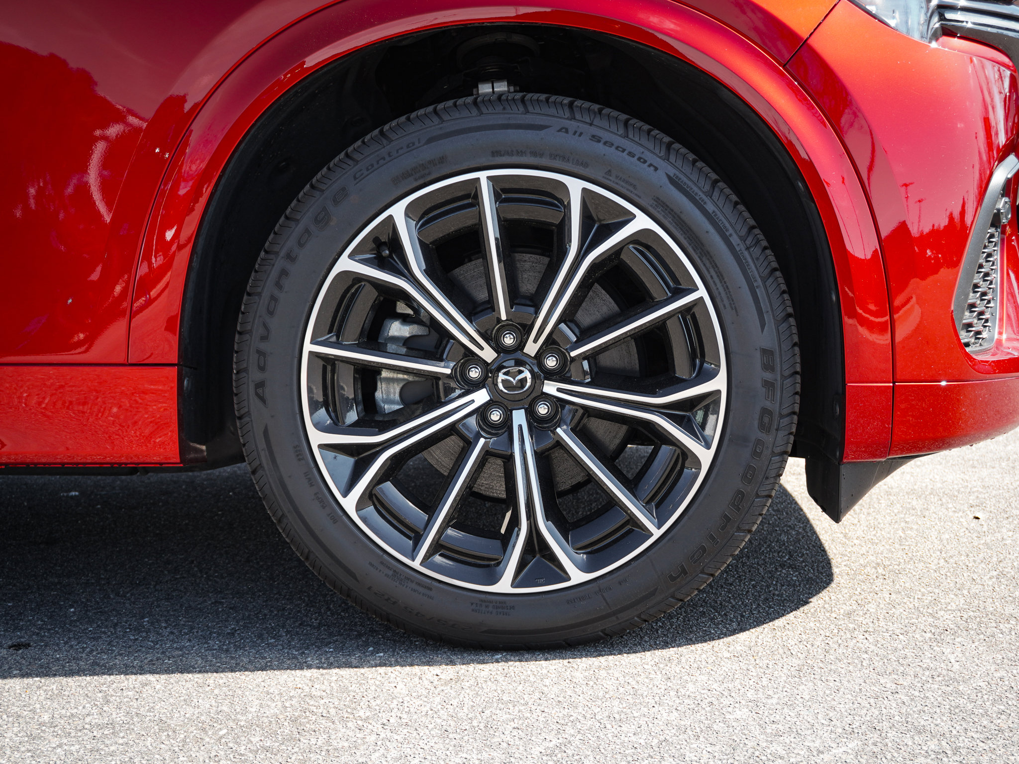 Certified 2025 MAZDA CX-70 3.3 Turbo S w/ Premium Package image 14