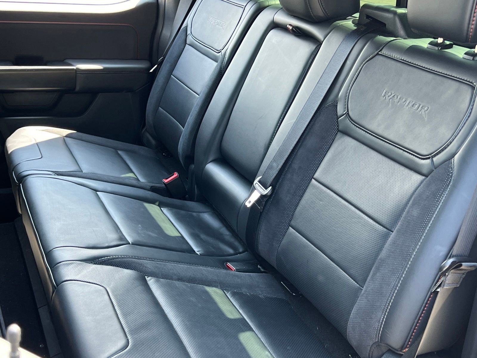 Used 2025 Ford F150 Raptor AWD/4WD image 17