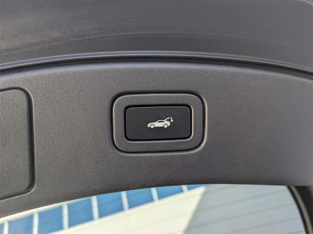 Used 2021 Jaguar F-TYPE Coupe image 14