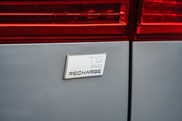 Used 2022 Volvo XC60 T8 Inscription w/ Advanced Package image 7