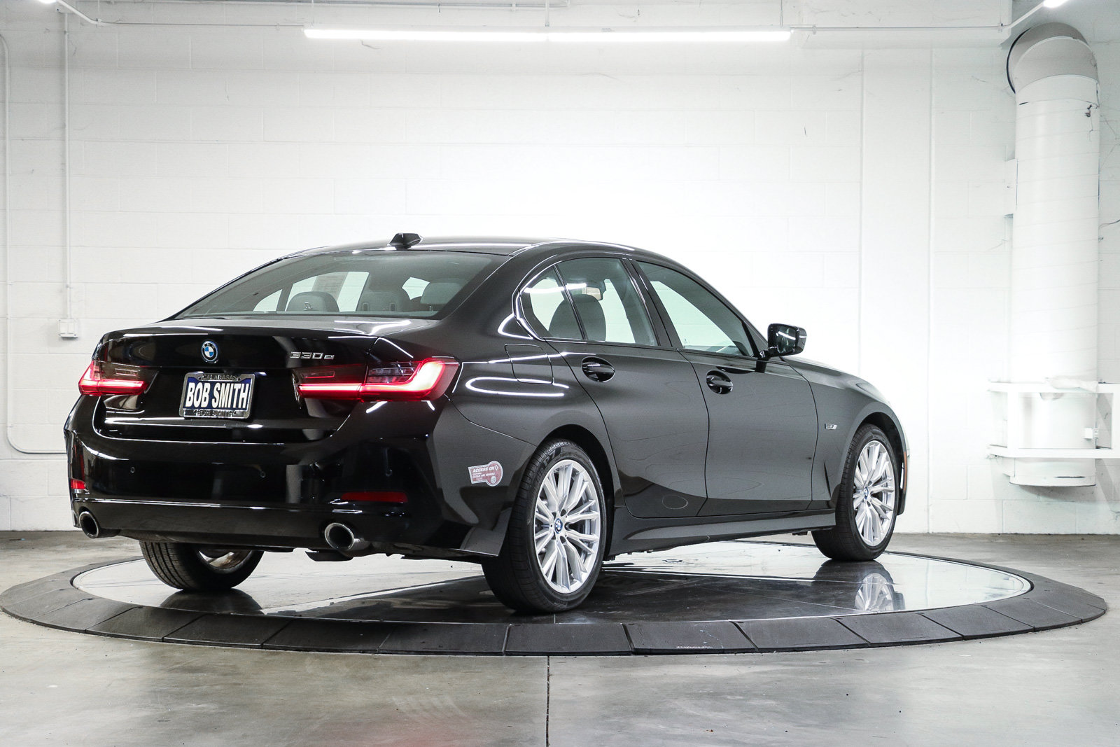 Certified 2023 BMW 330e w/ Premium Package RWD image 6