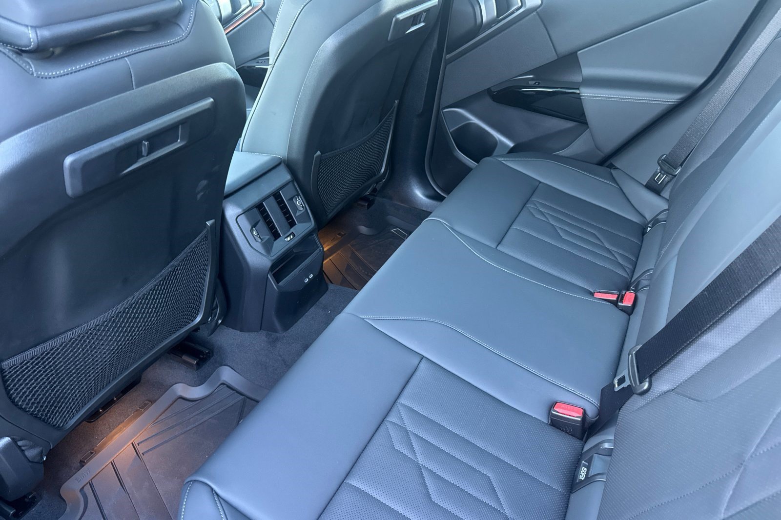 Used 2026 BMW X3 xDrive30i w/ Premium Package AWD/4WD image 22