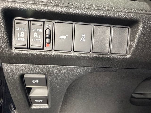 Used 2025 Honda Odyssey EX-L image 18