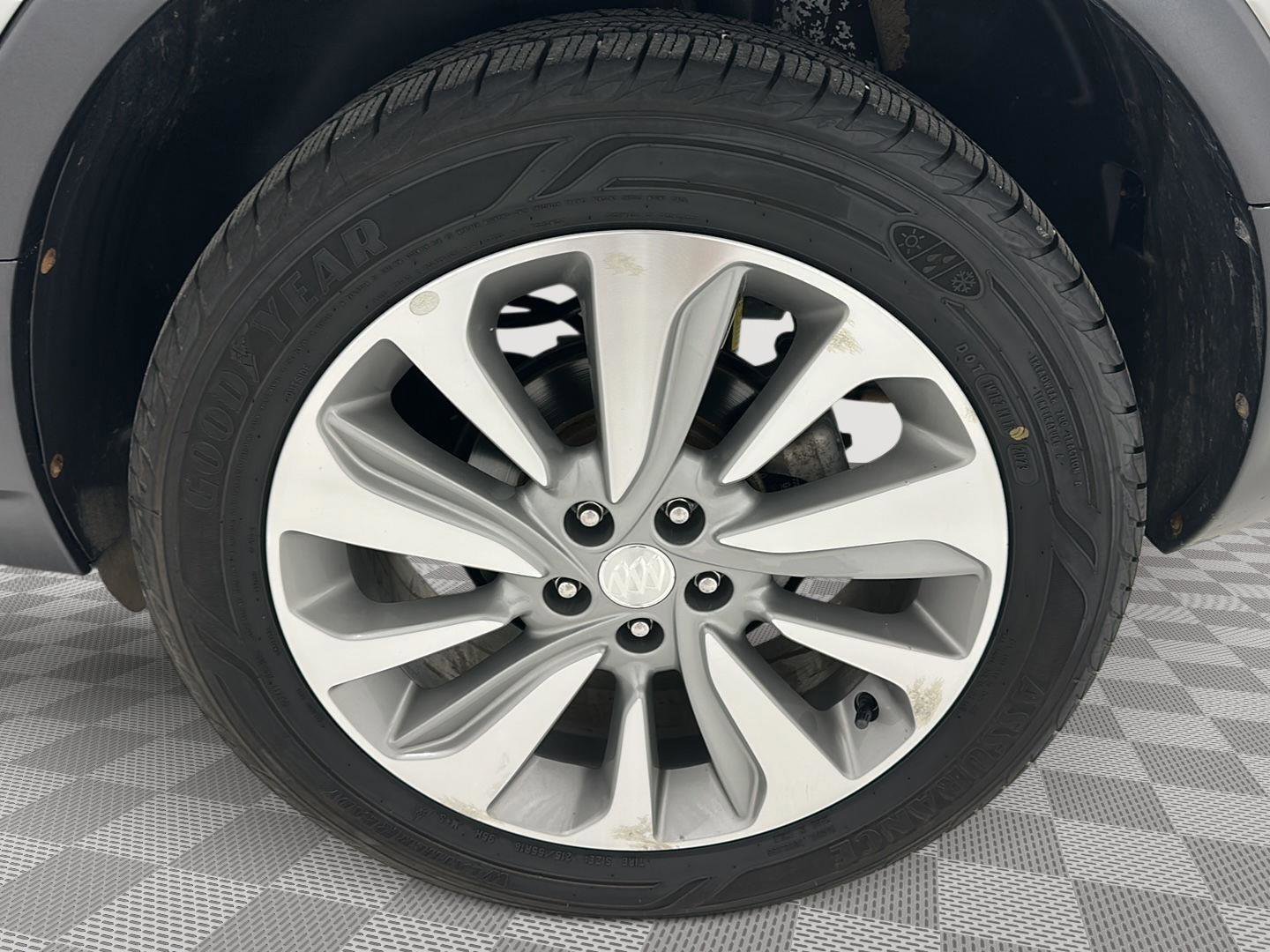 Used 2018 Buick Encore Preferred AWD/4WD image 28