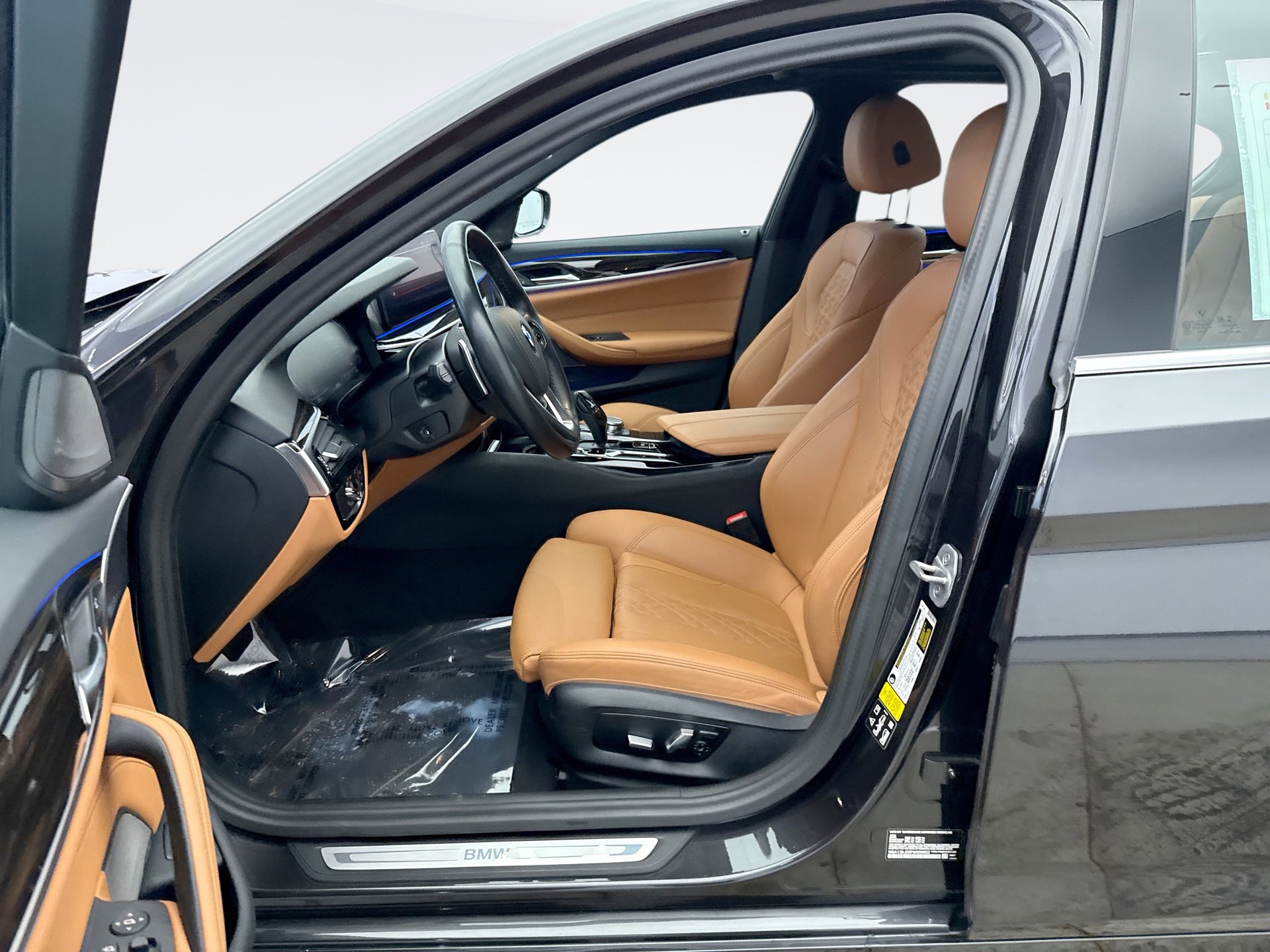 Used 2023 BMW 530i xDrive 530XI AWD w/ Premium Package image 10