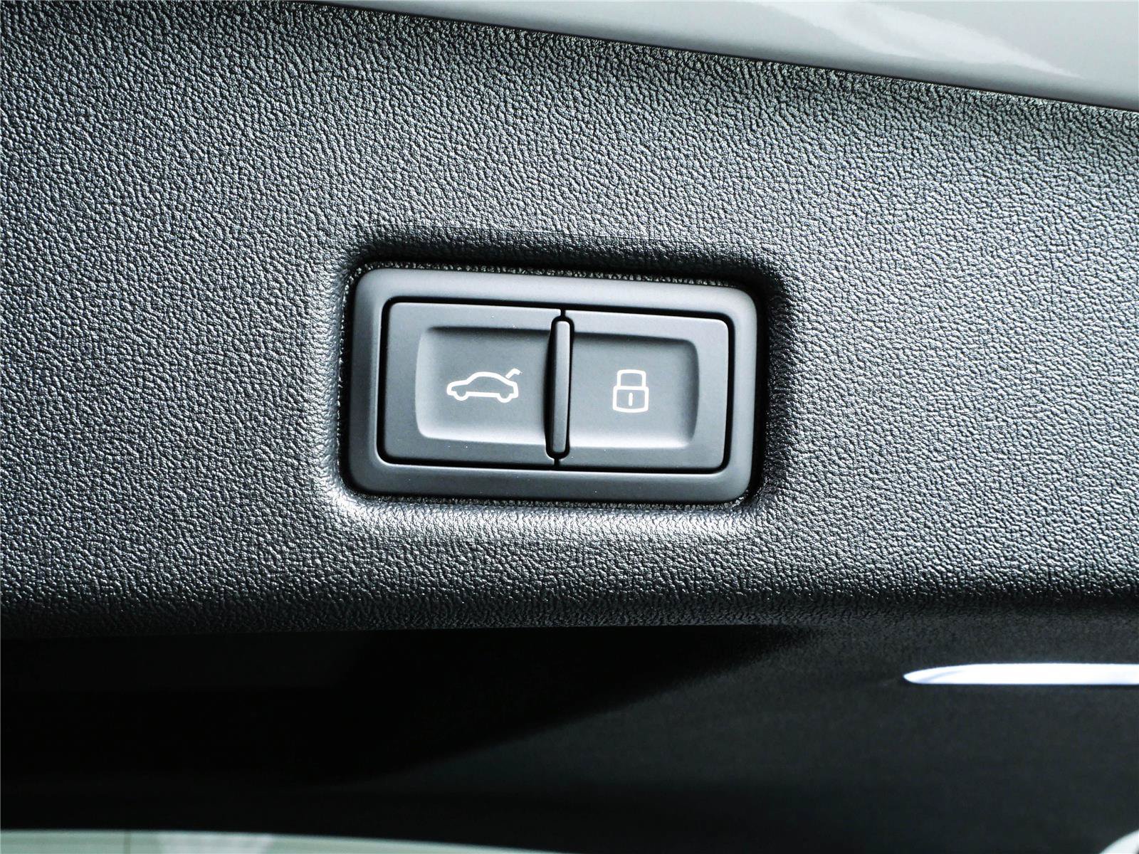 New 2026 Audi SQ5 Prestige AWD/4WD image 35