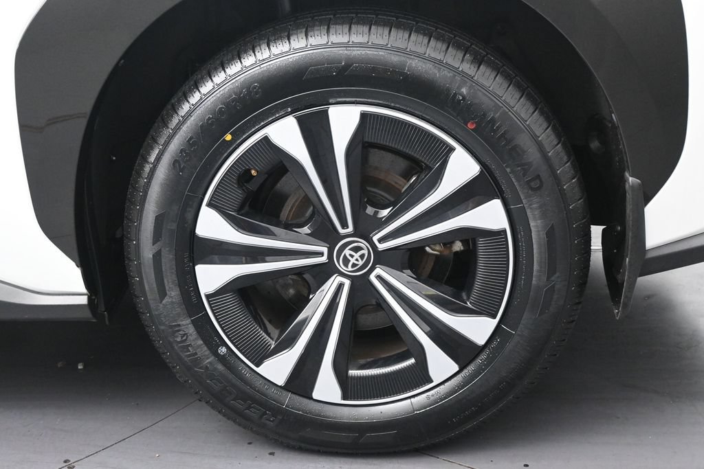 Used 2023 Toyota bZ4X AWD image 35