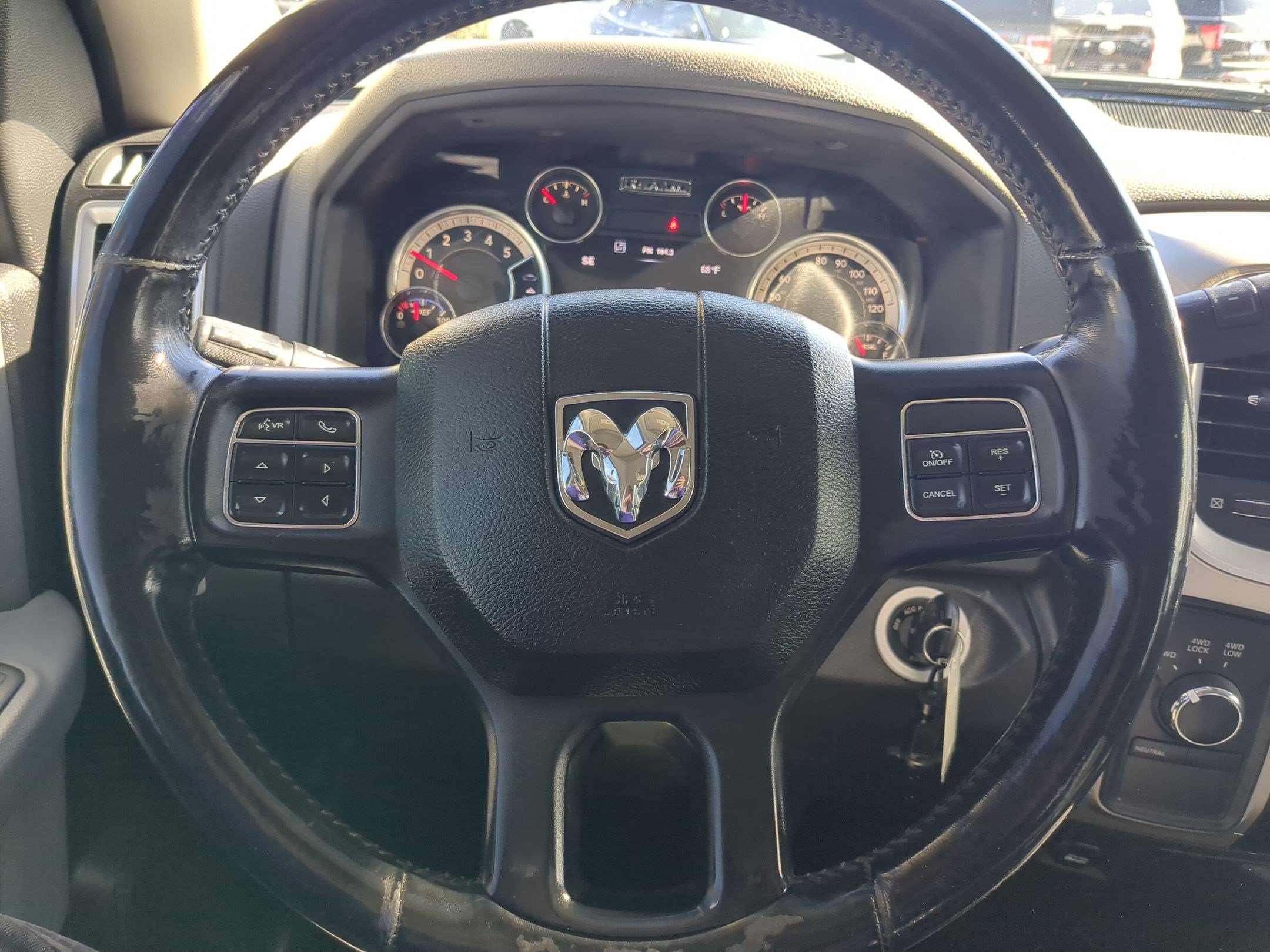 Used 2016 RAM 3500 SLT w/ Comfort Group AWD/4WD image 18