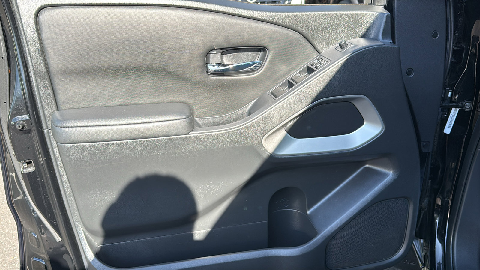 Certified 2023 Nissan Frontier SV w/ Tow Package AWD/4WD image 6