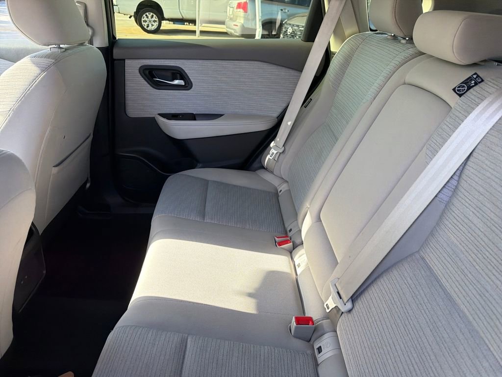 Certified 2023 Nissan Rogue SV FWD image 58
