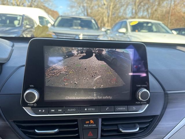 Used 2024 Nissan Altima 2.5 SV image 25