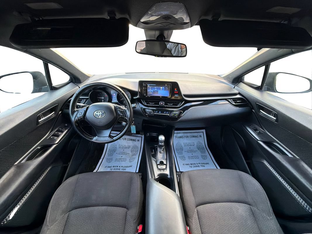 Used 2018 Toyota C-HR XLE FWD image 21