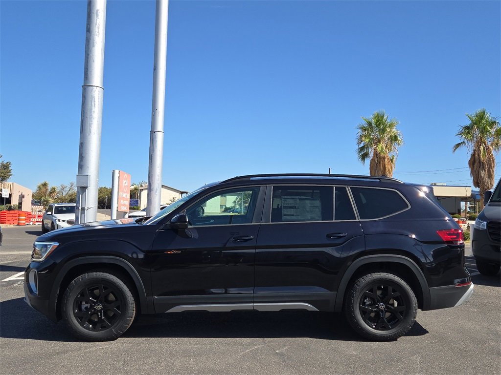New 2025 Volkswagen Atlas Peak Edition SE image 6