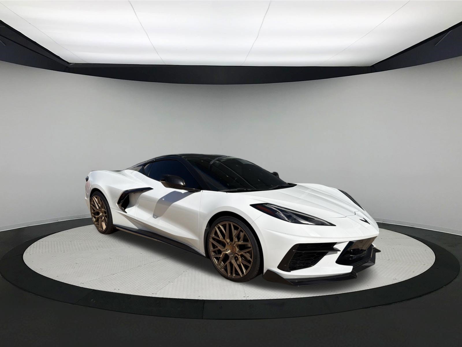 Used 2020 Chevrolet Corvette Stingray Preferred Cpe w/ 2LT Preferred Equipment Group RWD image 1
