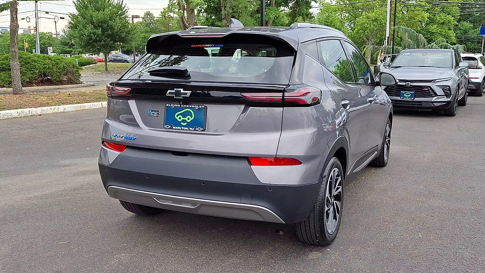 Certified 2023 Chevrolet Bolt EUV Premier FWD image 2