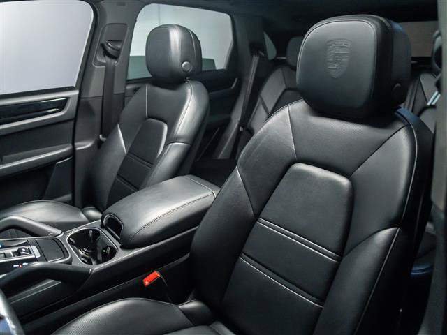 Certified 2020 Porsche Cayenne Coupe AWD/4WD image 5
