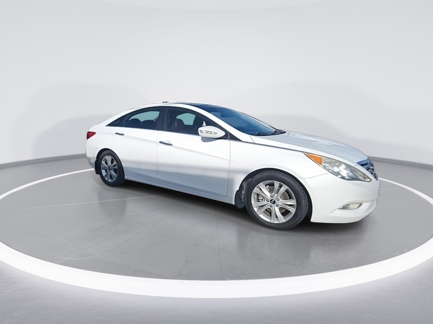 Used 2013 Hyundai Sonata Limited w/ Premium Pkg image 2