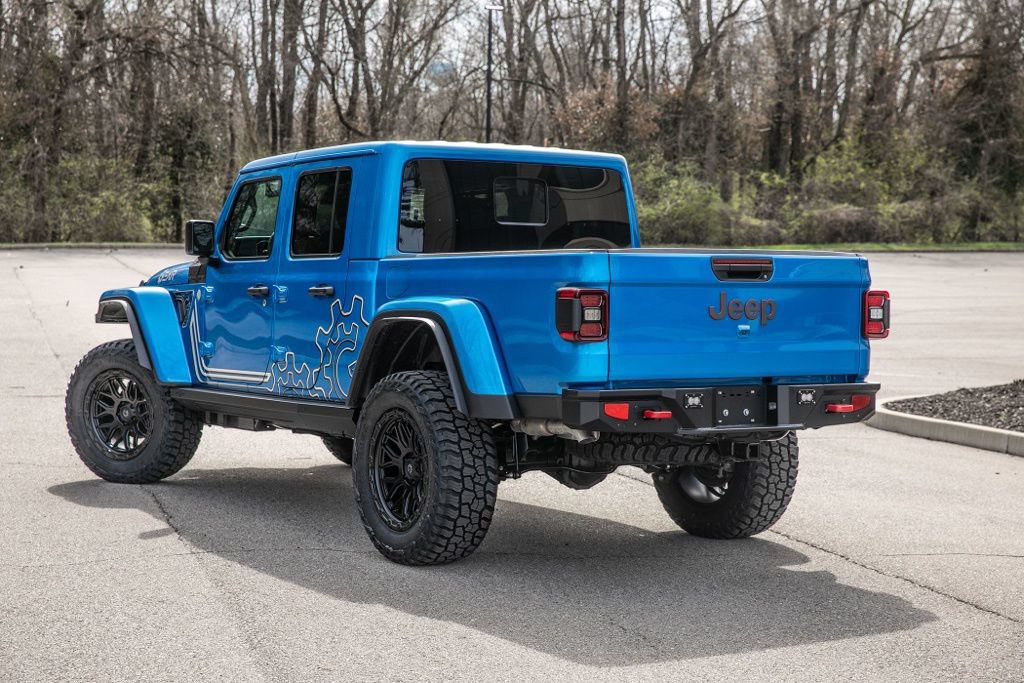 New 2026 Jeep Gladiator Rubicon w/ Safety Group AWD/4WD image 2