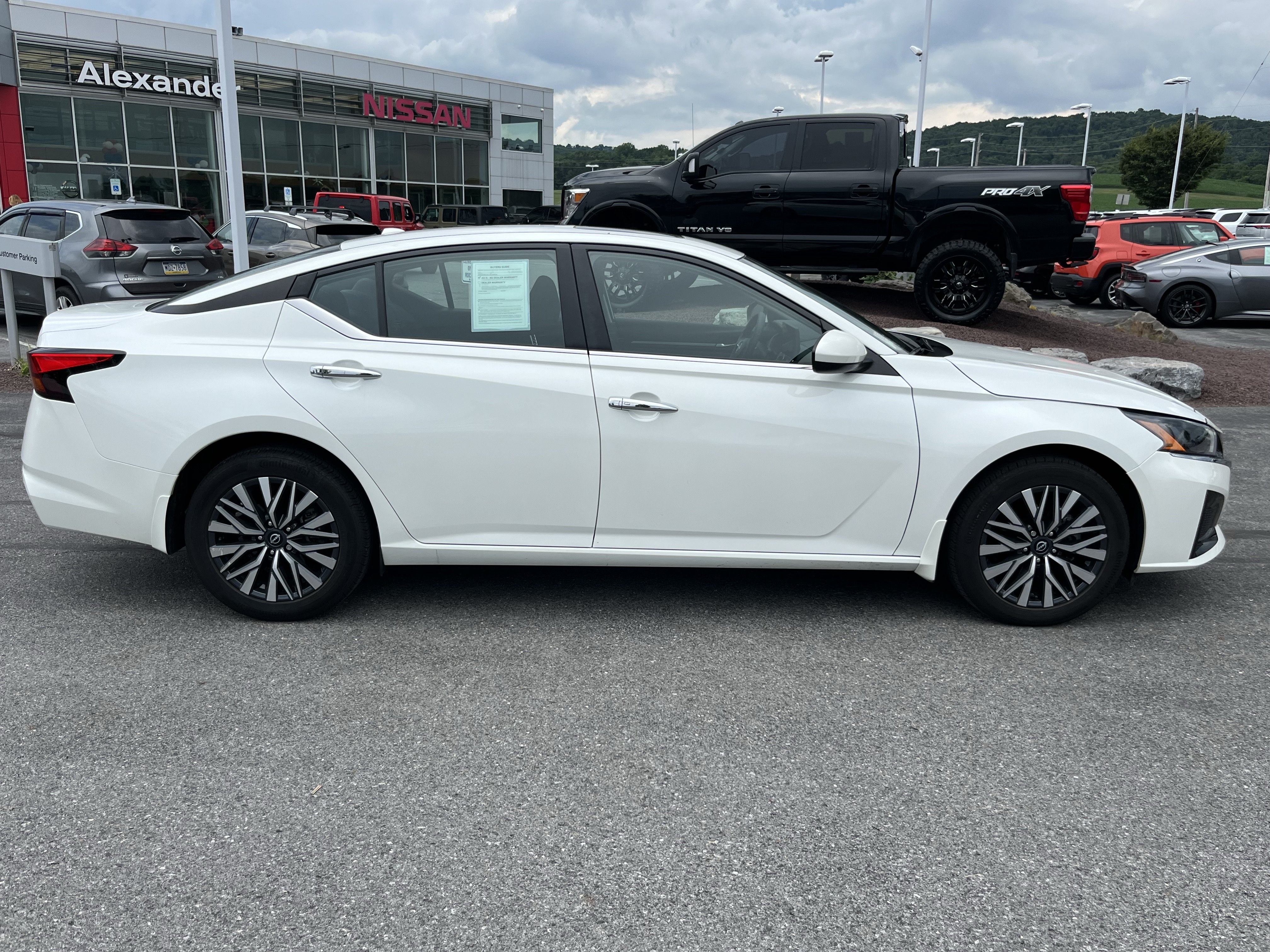 Used 2023 Nissan Altima 2.5 SV w/ SV Premium Package AWD/4WD video 2