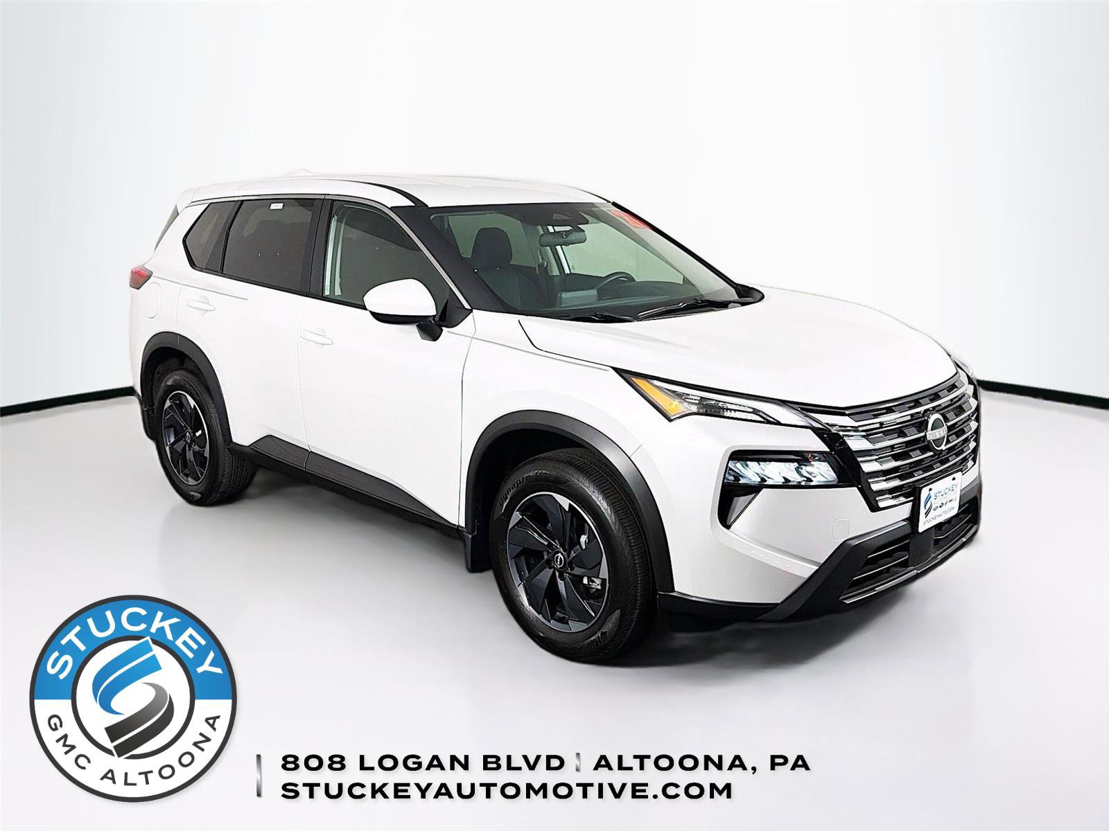 Used 2024 Nissan Rogue SV
