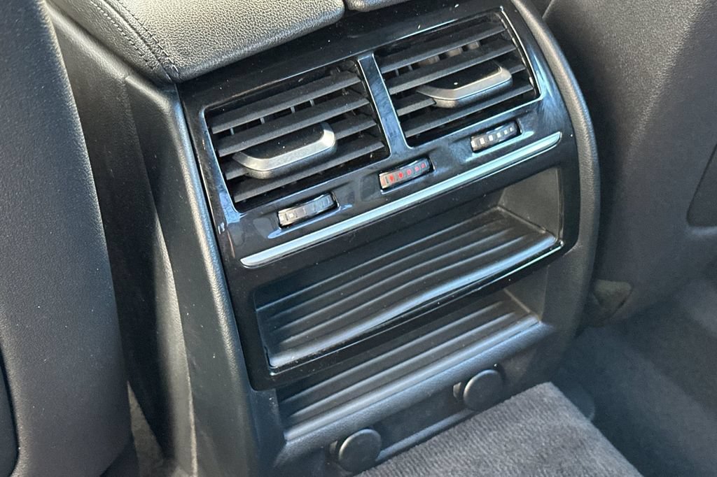 Used 2018 BMW 530i RWD image 13