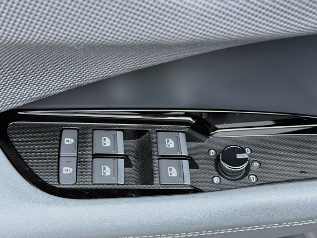 New 2026 Audi Q3 quattro 2.0T AWD/4WD image 22