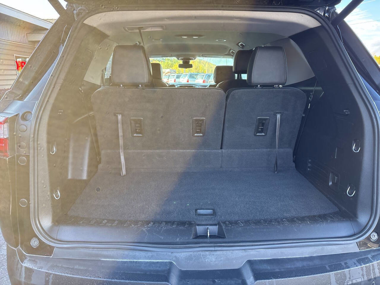 Used 2020 Chevrolet Traverse LT w/ LT Premium Package image 10