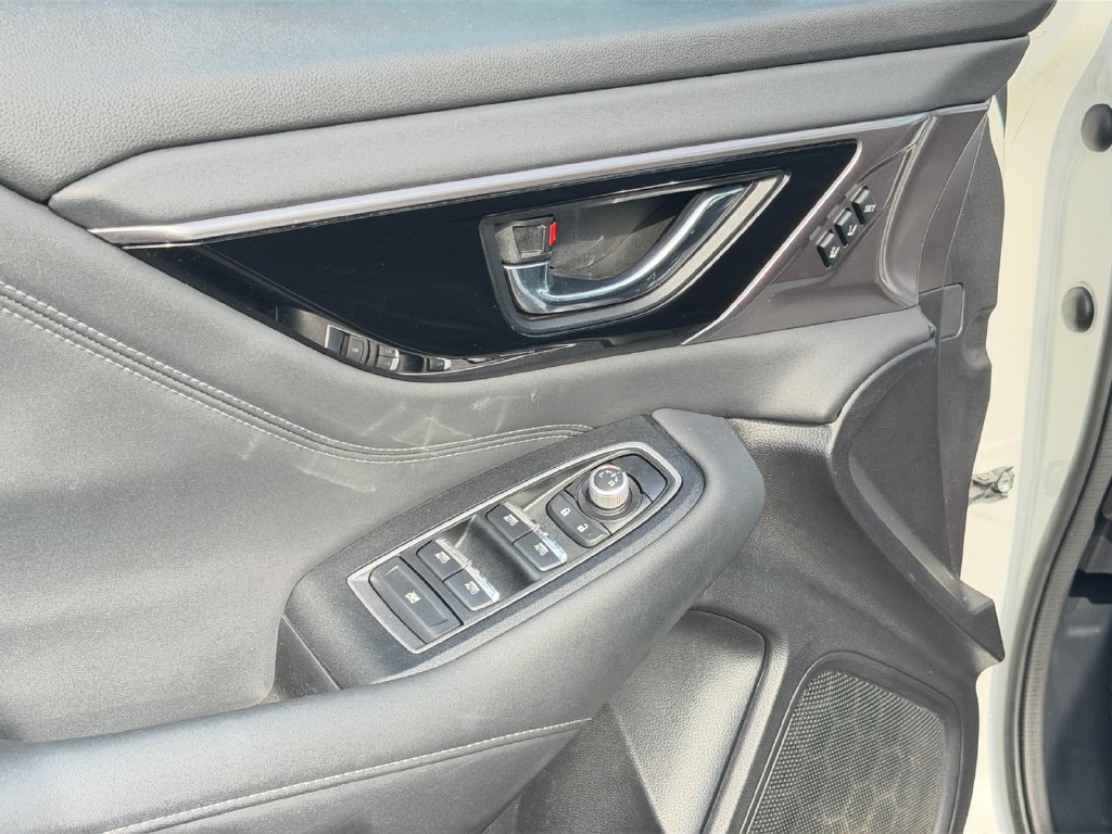 Used 2023 Subaru Outback Limited AWD/4WD image 15