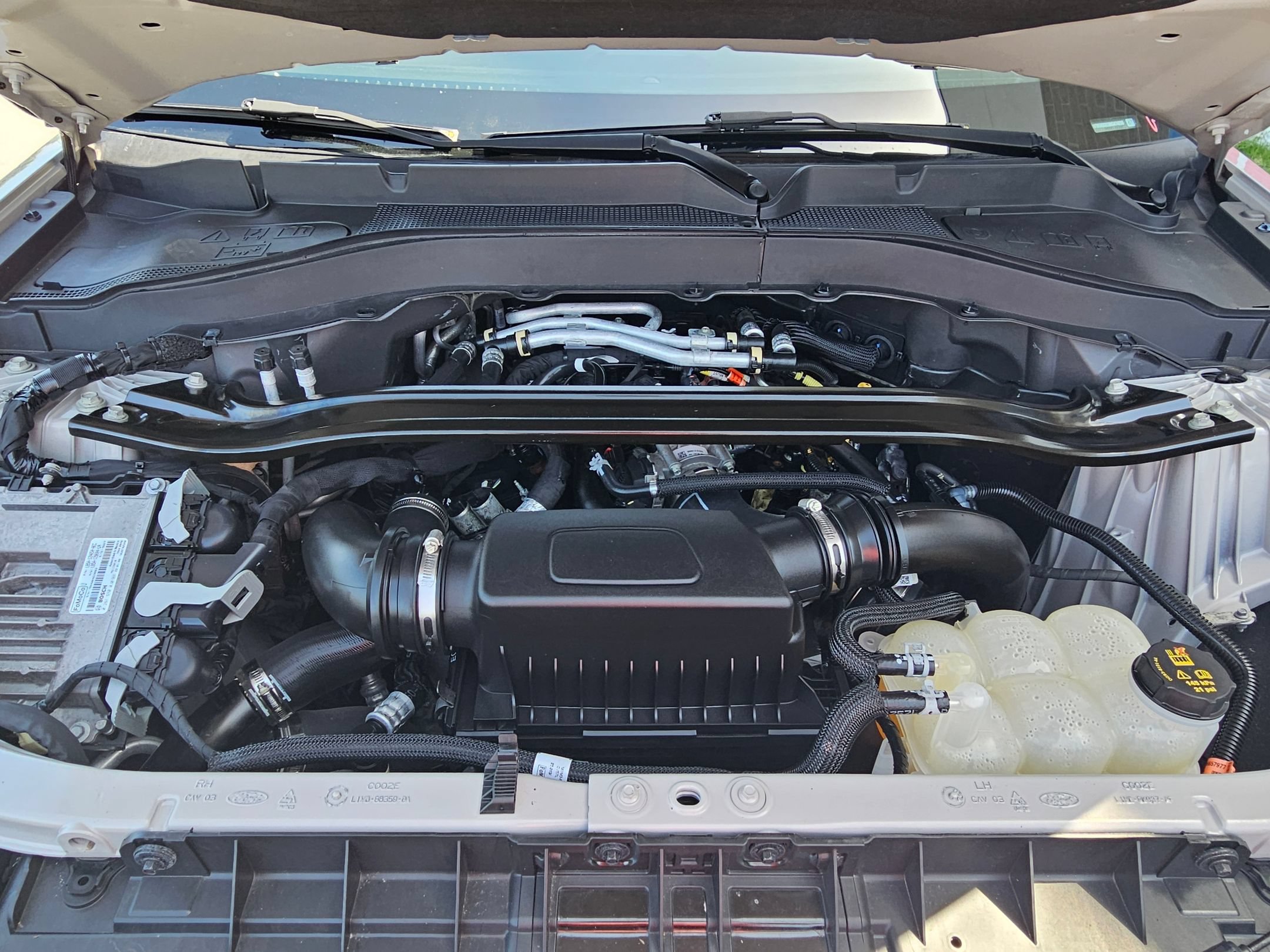 Used 2022 Ford Explorer ST AWD/4WD image 31