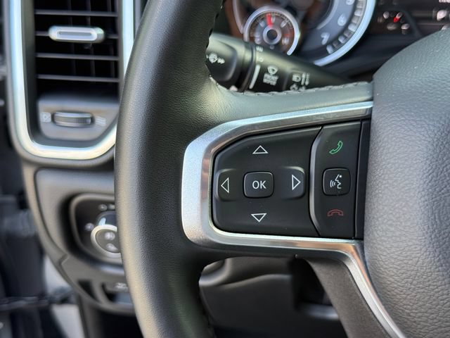 Used 2024 RAM 1500 Laramie AWD/4WD image 12