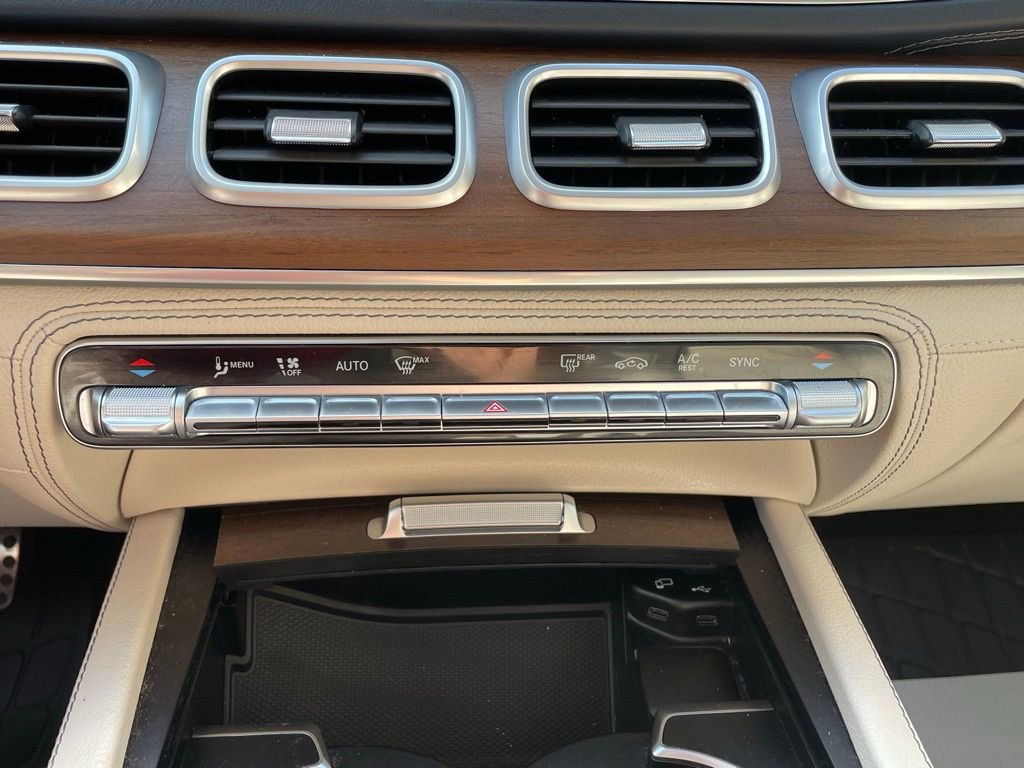 Used 2022 Mercedes-Benz GLS 450 4MATIC image 45