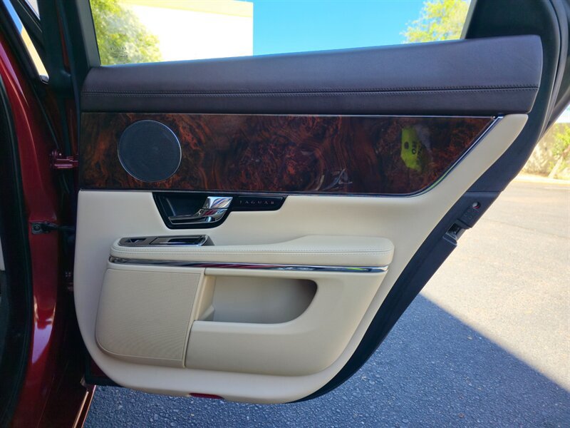 Used 2012 Jaguar XJ RWD image 27
