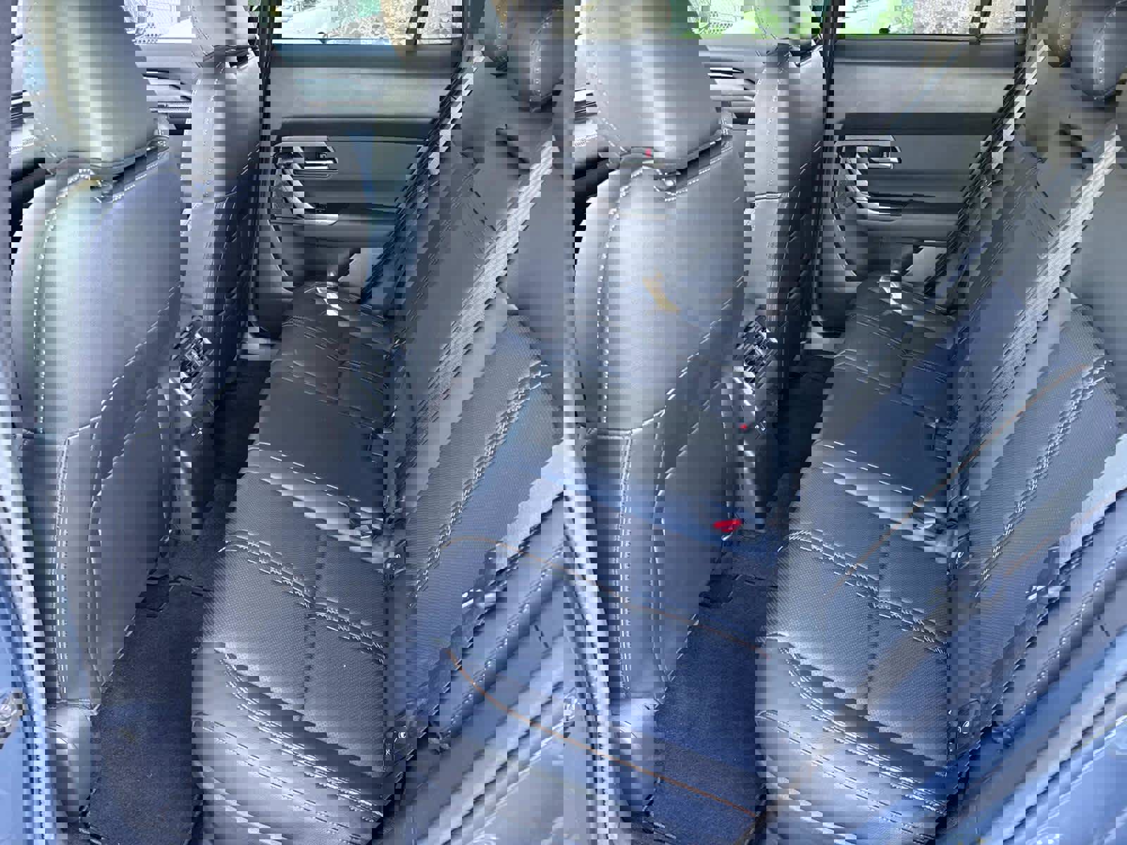 Certified 2025 MAZDA CX-50 AWD 2.5 Hybrid w/ Premium Pkg image 15