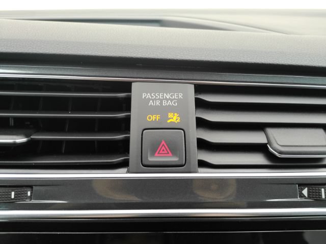 Used 2022 Volkswagen Tiguan S FWD image 40